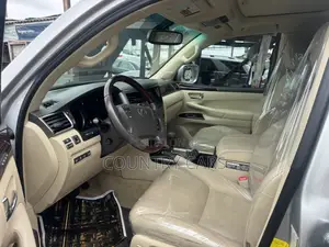 Lexus LX 570 AWD 2014 Silver