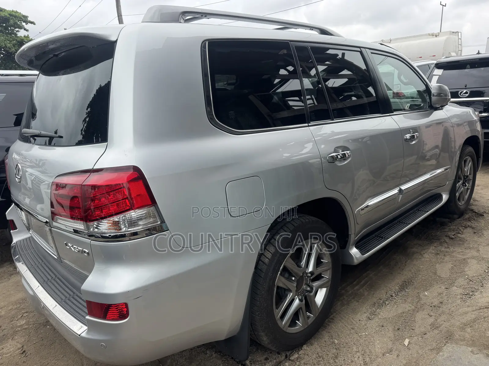 Lexus LX 570 AWD 2014 Silver