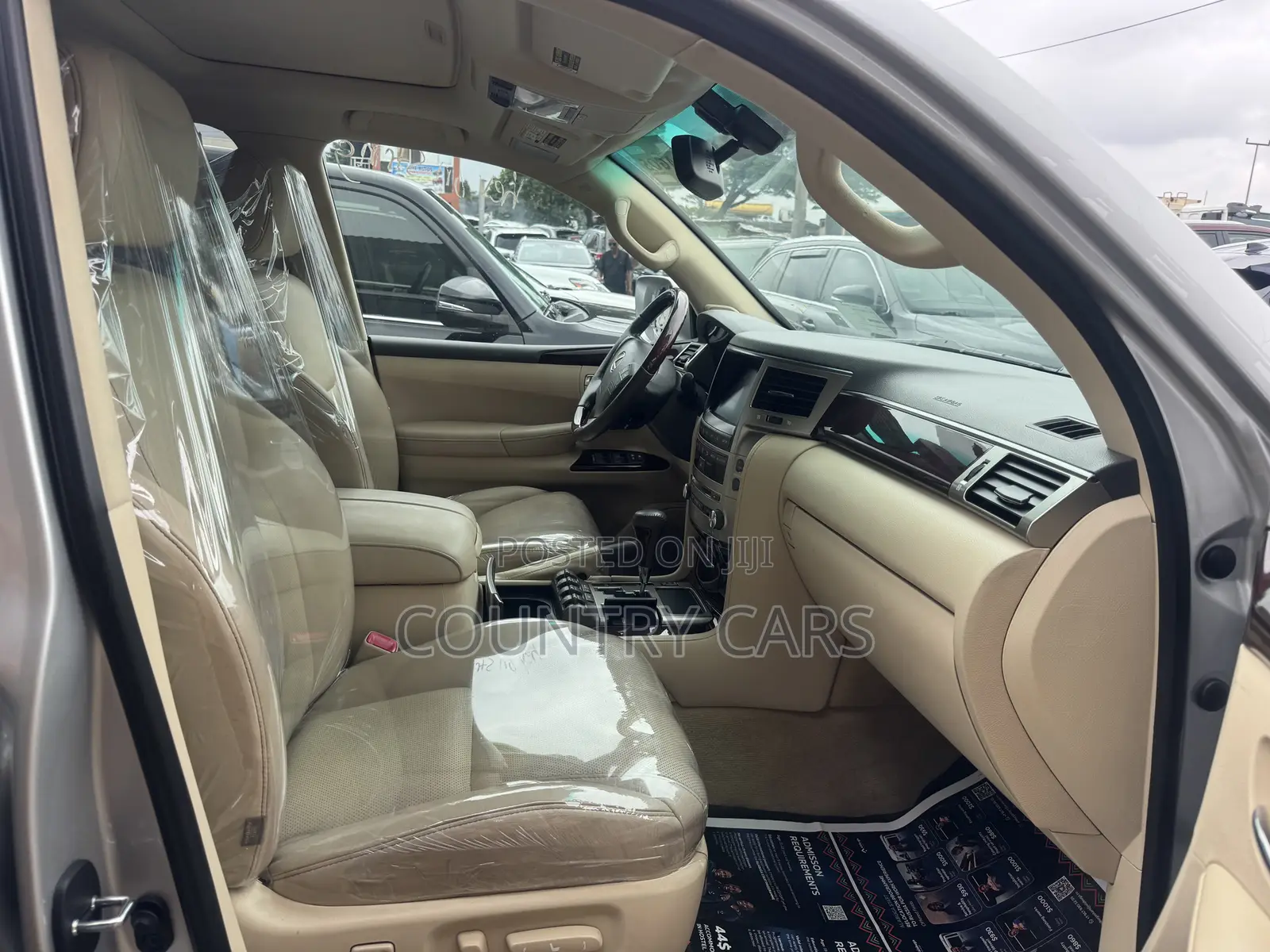 Lexus LX 570 AWD 2014 Silver