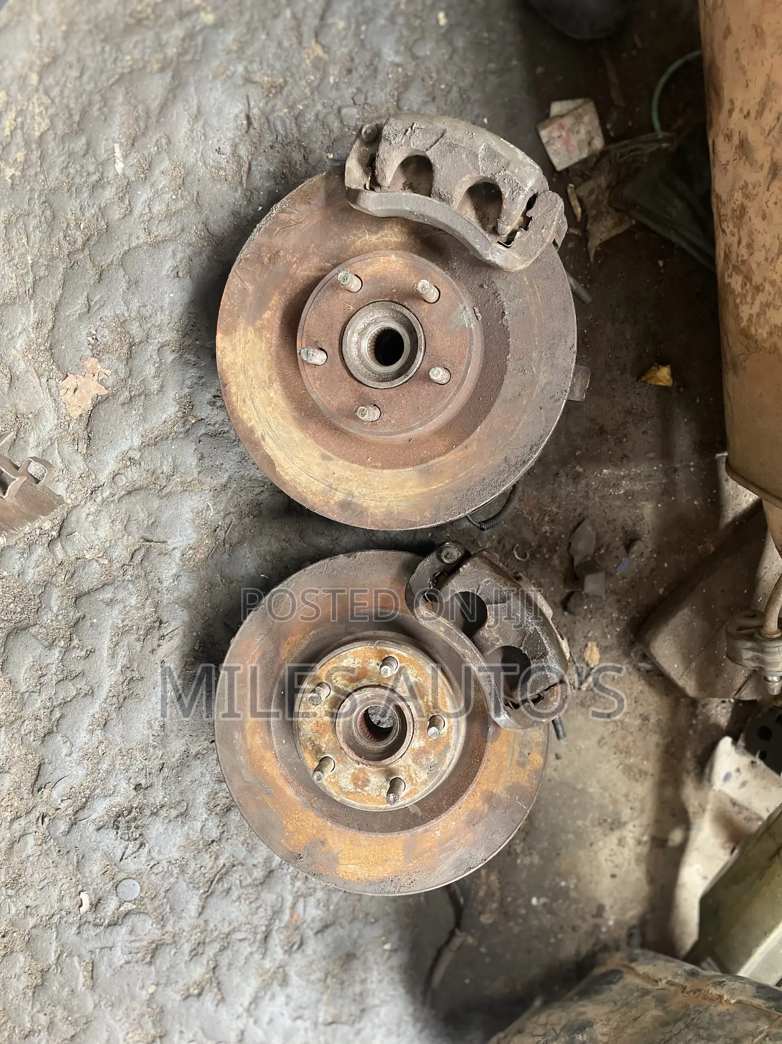 Complete Front Hub for Ford Edge