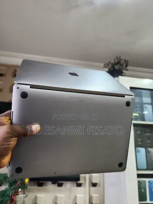 Laptop Apple MacBook Pro 2020 16GB Intel Core i7 SSD 512GB