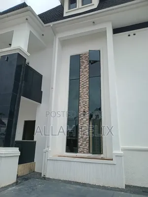 5bdrm Mansion in Gwarinpa for sale