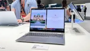 Photo - New Laptop Samsung Galaxy Book4 Ultra 16GB Intel Core Ultra 7 SSD 512GB