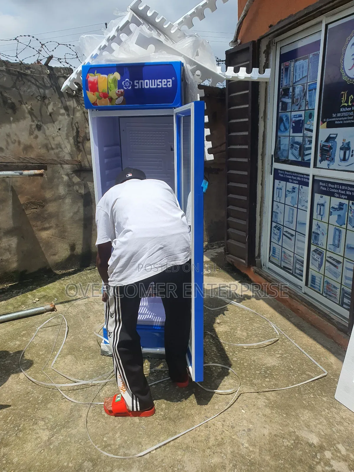 Quality Showcase Chiller