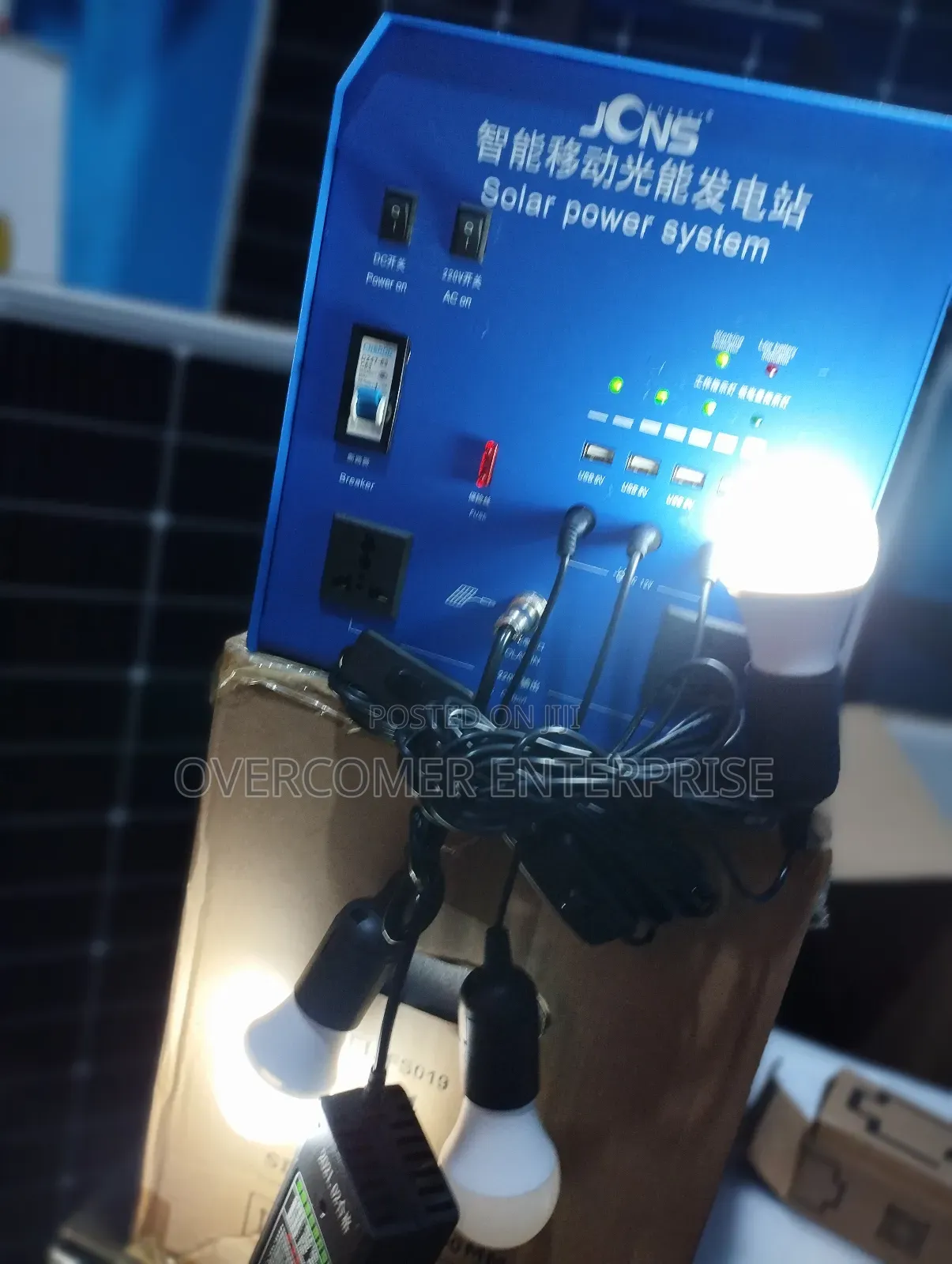 Quality 1800watts Solar Generator and 4 Bulbs