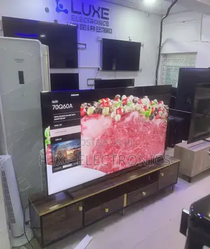 70 Inch Samsung Airslim Qled Qhdr Frameless Smart Tv