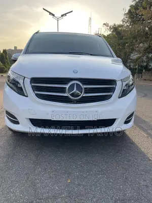 Mercedes-Benz Viano 2017 White