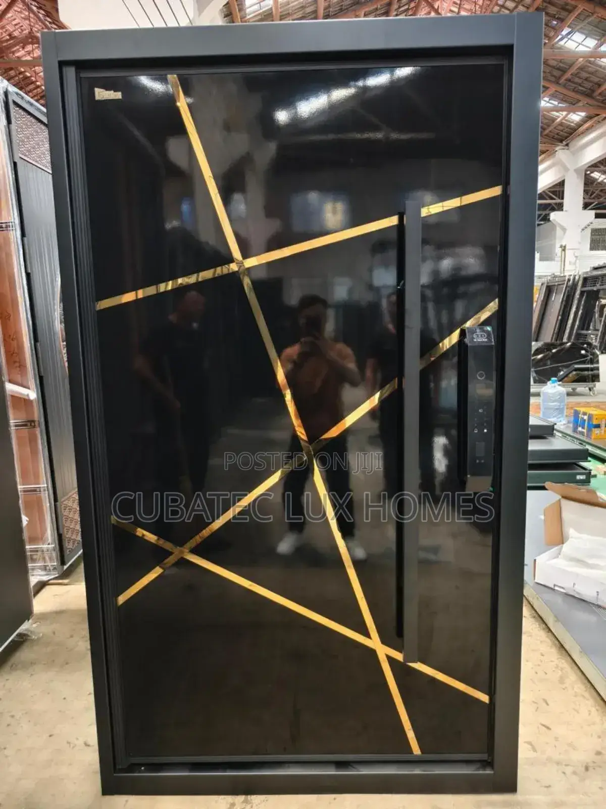 Quality 4/7 Luxury Pivot Door