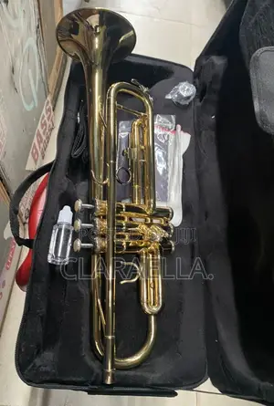 Yamaha Trumpet With Accessories