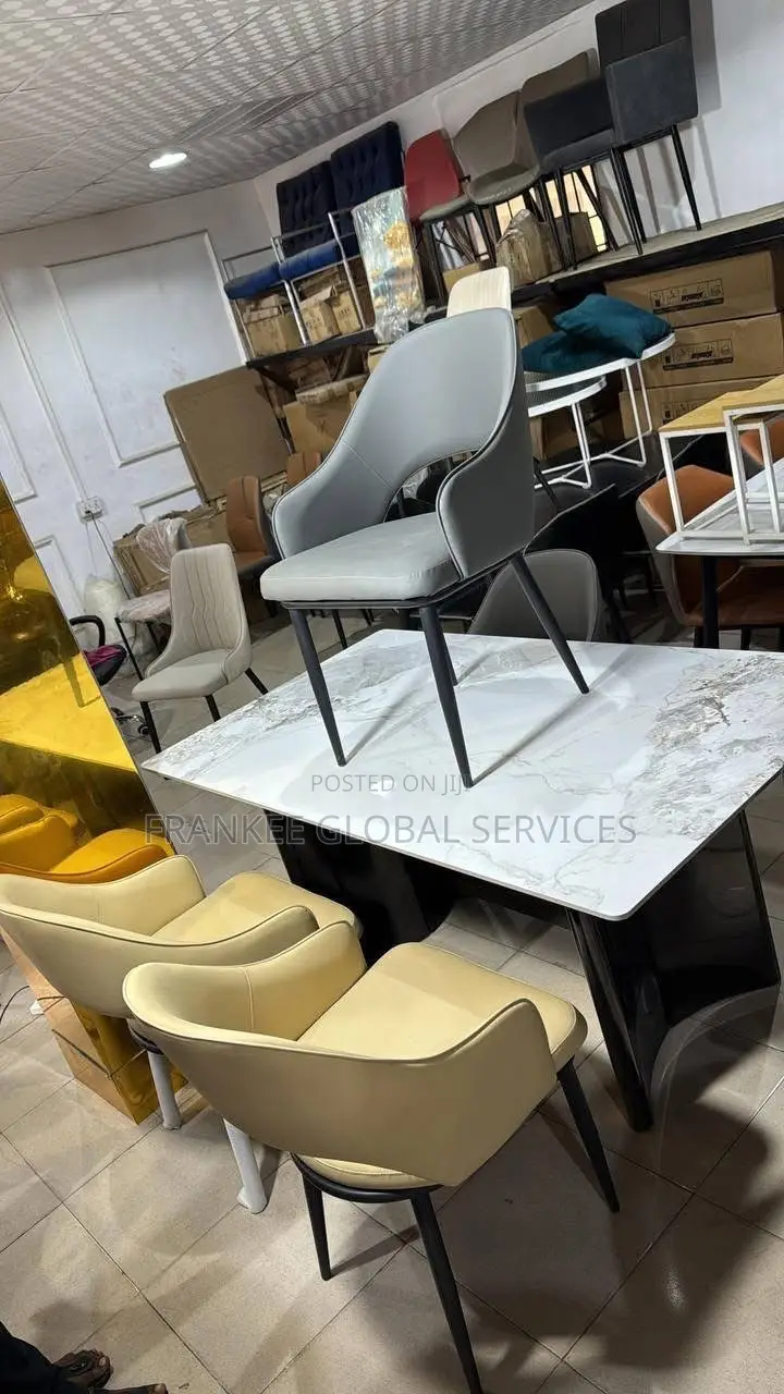 Quality 6 Seater Diningtable Set.