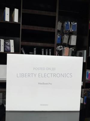 Laptop Apple MacBook Pro 2022 M2 32GB Apple M2 SSD 512GB