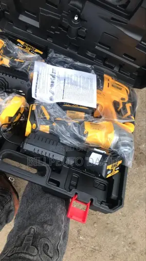 Dewalt 4-in-1 Cordless Combo Tool Set,