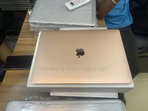 New Laptop Apple MacBook Air 2019 8GB Intel Core i5 SSD 256GB