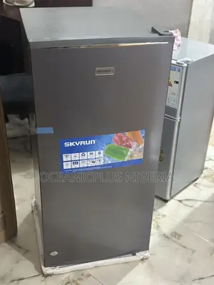 Skyrun Smooth Chill 160 L Refrigerator (Model BCD-160hc).