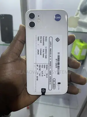 Apple iPhone 11 128 GB White