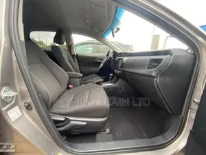 Toyota Corolla 2015 Maroon