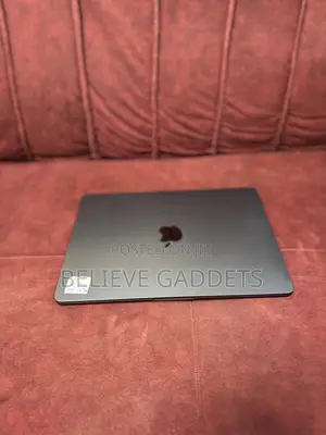 Laptop Apple MacBook Air 2022 M2 8GB Apple M2 SSD 256GB