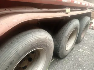 Truck Tank White 1998