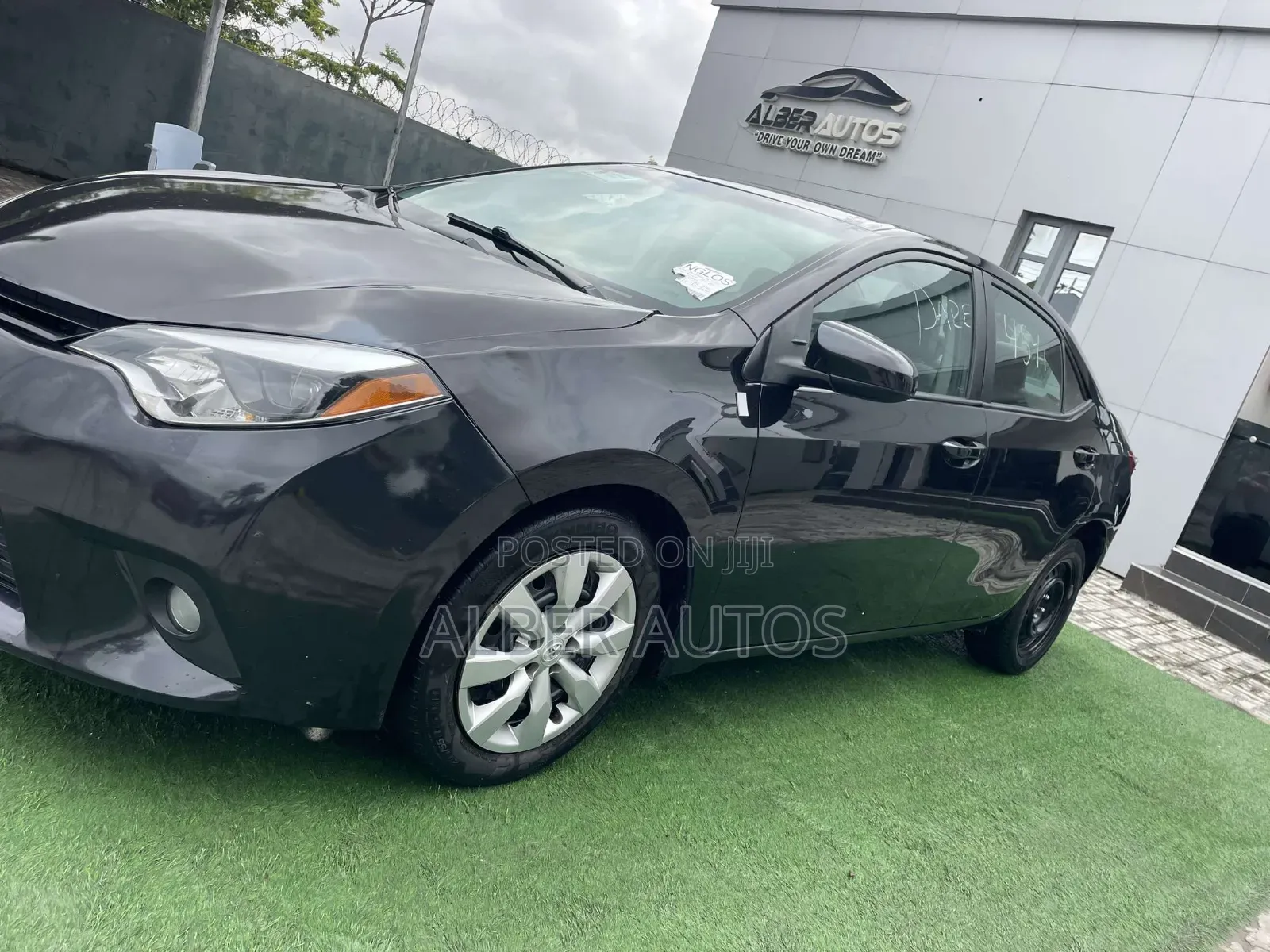 Toyota Corolla LE 4dr Sedan (1.8L 4cyl CVT) 2016 Black