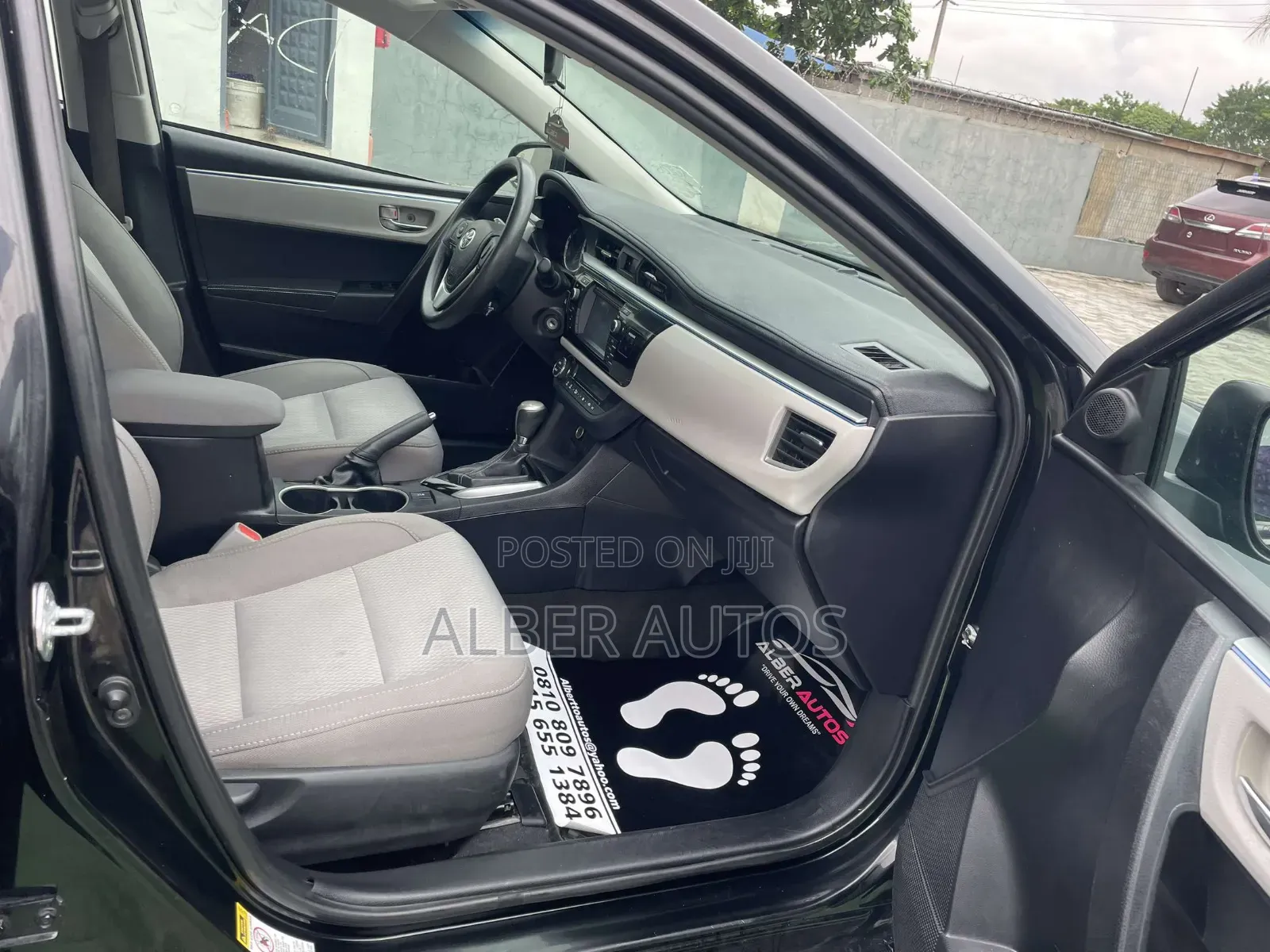 Toyota Corolla LE 4dr Sedan (1.8L 4cyl CVT) 2016 Black