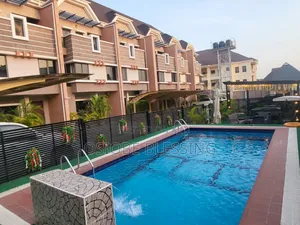 4bedrooms Duplex With Pool in Jahi Abuja