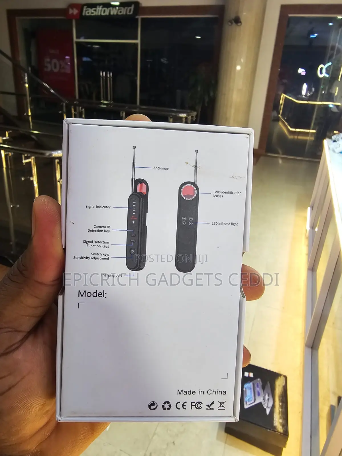 Smart Camera Detector