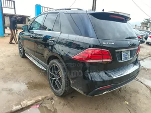 Mercedes-Benz M Class 2012 Black
