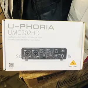 Behringer U-Phoria Umc202hd Usb Audio Interface (Soundcard) Studio