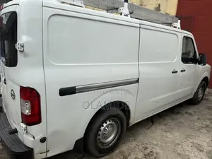 Nissan NV200 2015 White