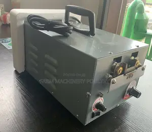 Debeaking Machine