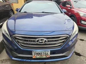 Hyundai Sonata Sport 4dr Sedan (2.4L 4cyl 6A) 2015 Blue