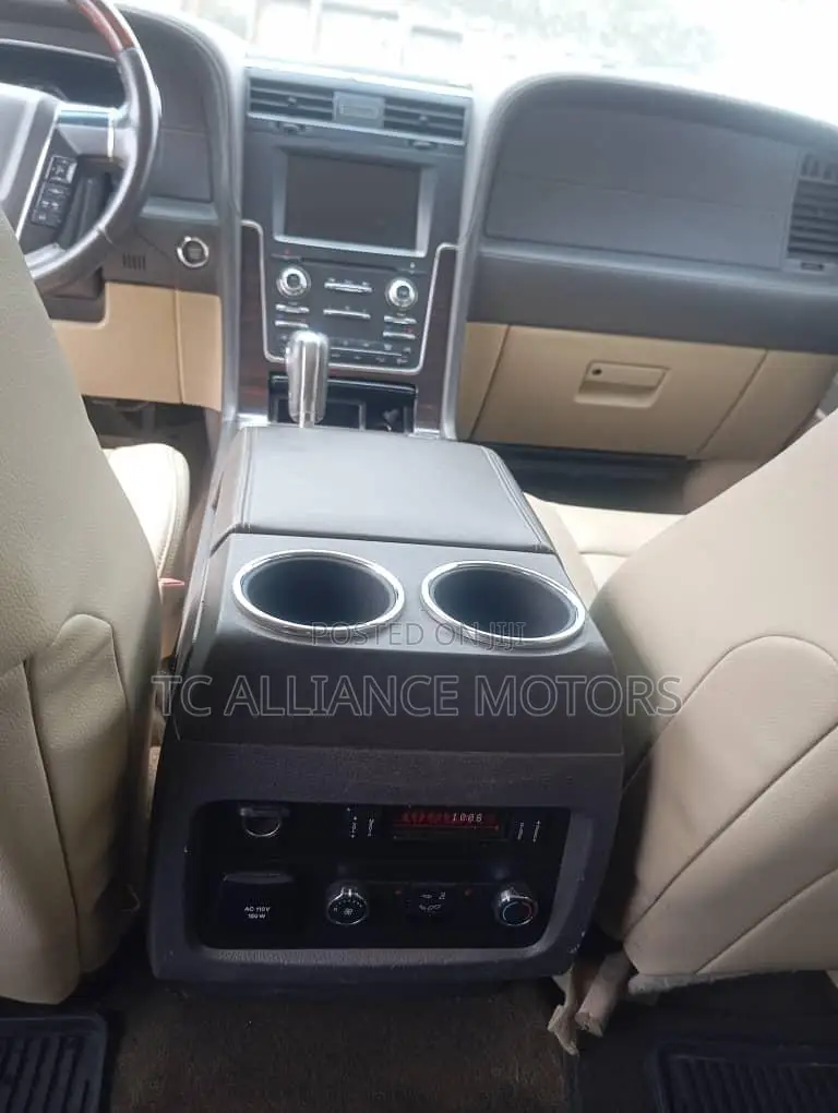 Lincoln Navigator Reserve 4x4 2016 White