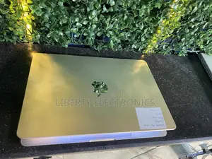 Laptop Apple MacBook Air 2024 M3 13-Inch 8GB Apple M3 SSD 256GB