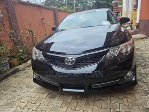 Toyota Camry SE 4dr Sedan (2.5L 4cyl 6A) 2012 Black
