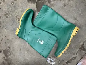 Durable Green Rainboot Available In Sizes