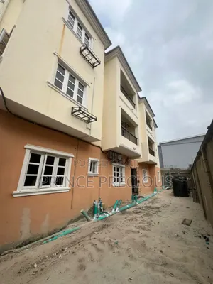 2bdrm Apartment in Ocean Palm Estate, Sangotedo for rent