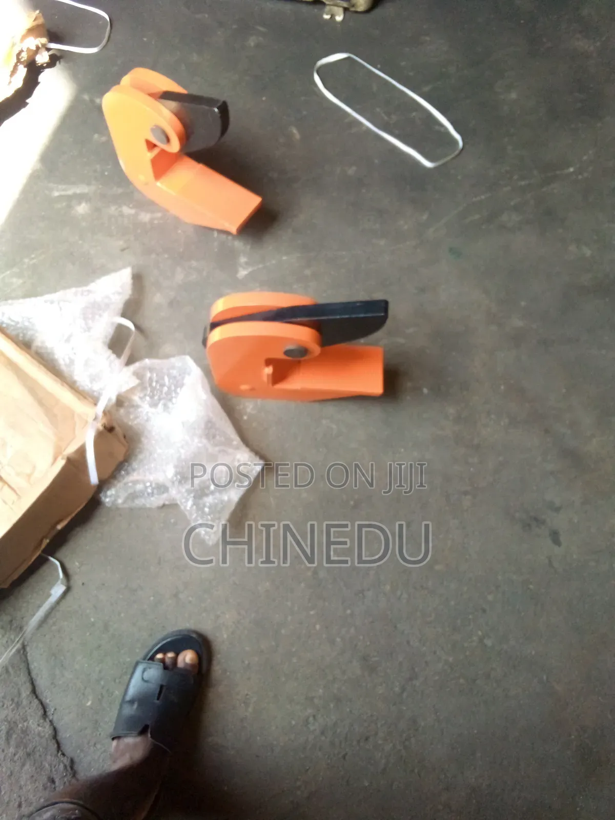 Horizontal Clamp (8 Ton Toyo)
