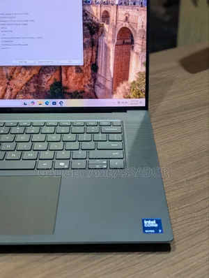 Laptop Dell Precision 5690 32GB Intel Core Ultra 7 SSD 512GB