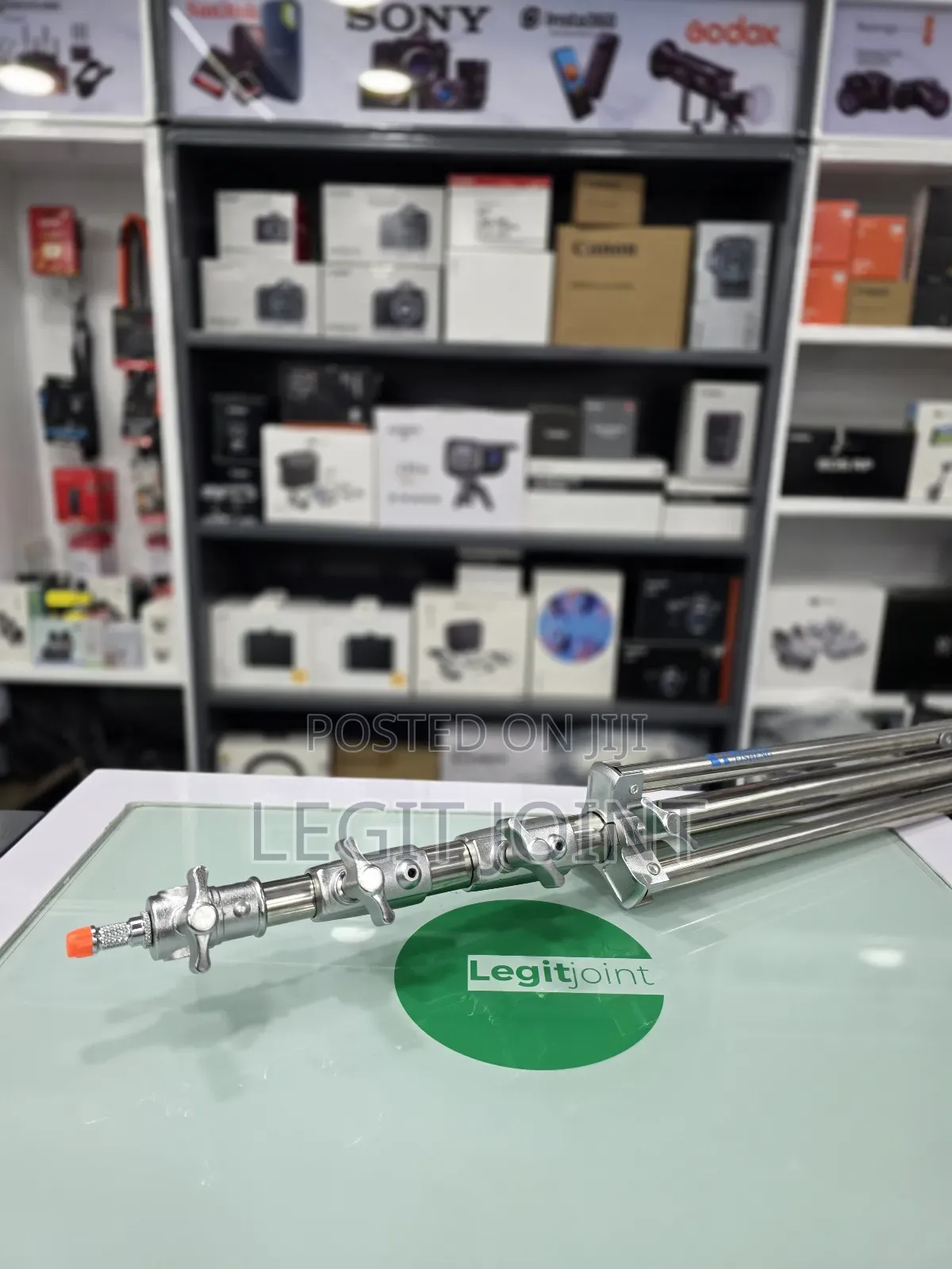 Silver Heavy-Duty Light Stand
