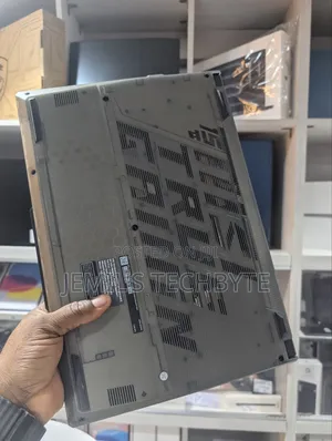 Laptop MSI Cyborg 15 16GB Intel Core I5 SSD 512GB