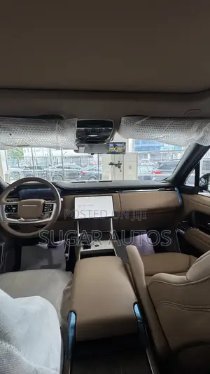 New Land Rover Range Rover 2025 Gold