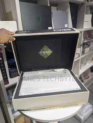 New Laptop HP Omen Max 16 32GB Intel Core Ultra 9 SSD 2T