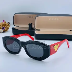 Top Quality Luxury Prada Glasses