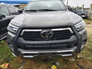 Toyota Hilux Revo Double Cab Deisel 2.8 RWD 2022 Beige