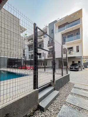 2bdrm Maisonette in Lekki Phase 1 for sale