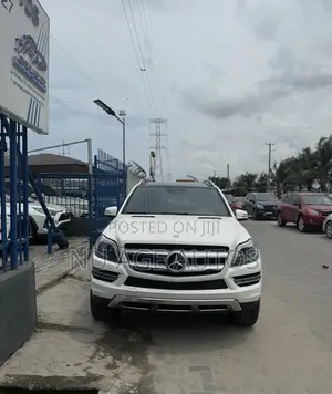 Mercedes-Benz GL-Class GL450 4MATIC 4dr SUV AWD (4.7L 8cyl Turbo 7A)