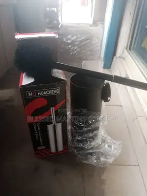 Quality Wall Hanging With Iron Handle/Cup Toilet Brush