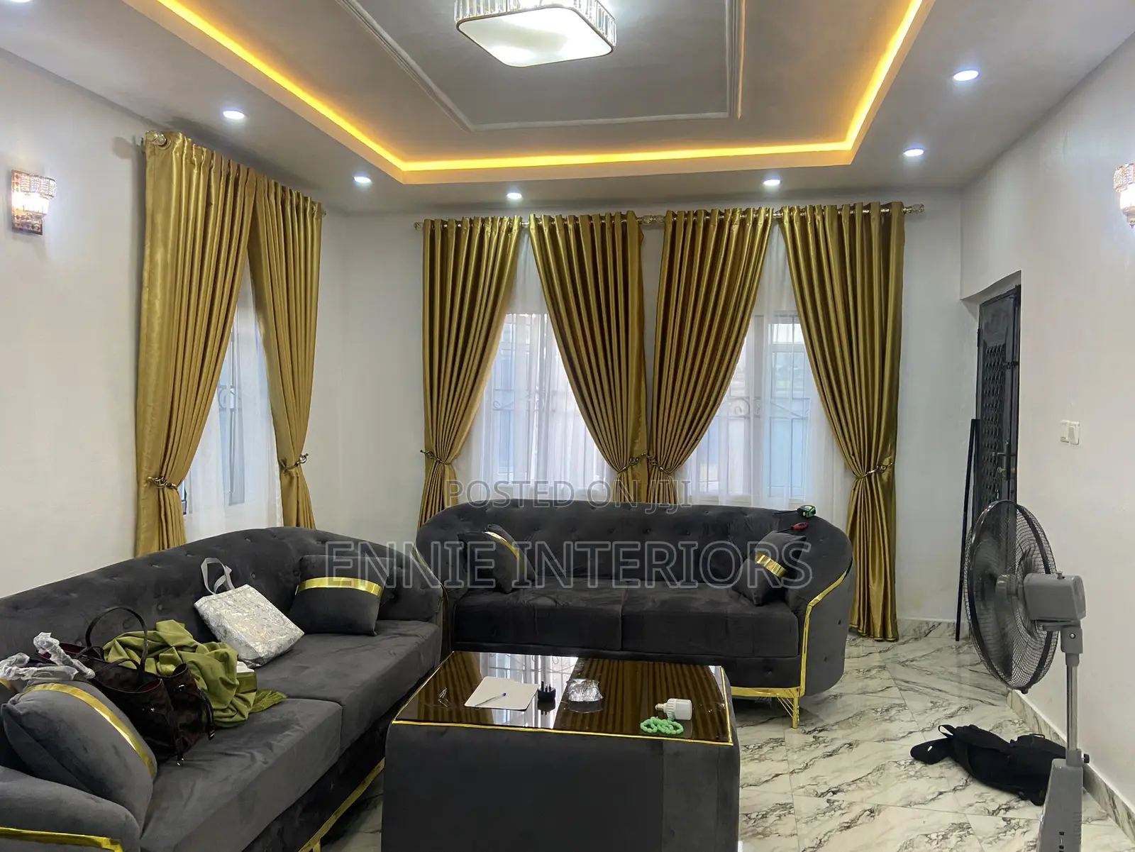 Curtains and Window Blinds