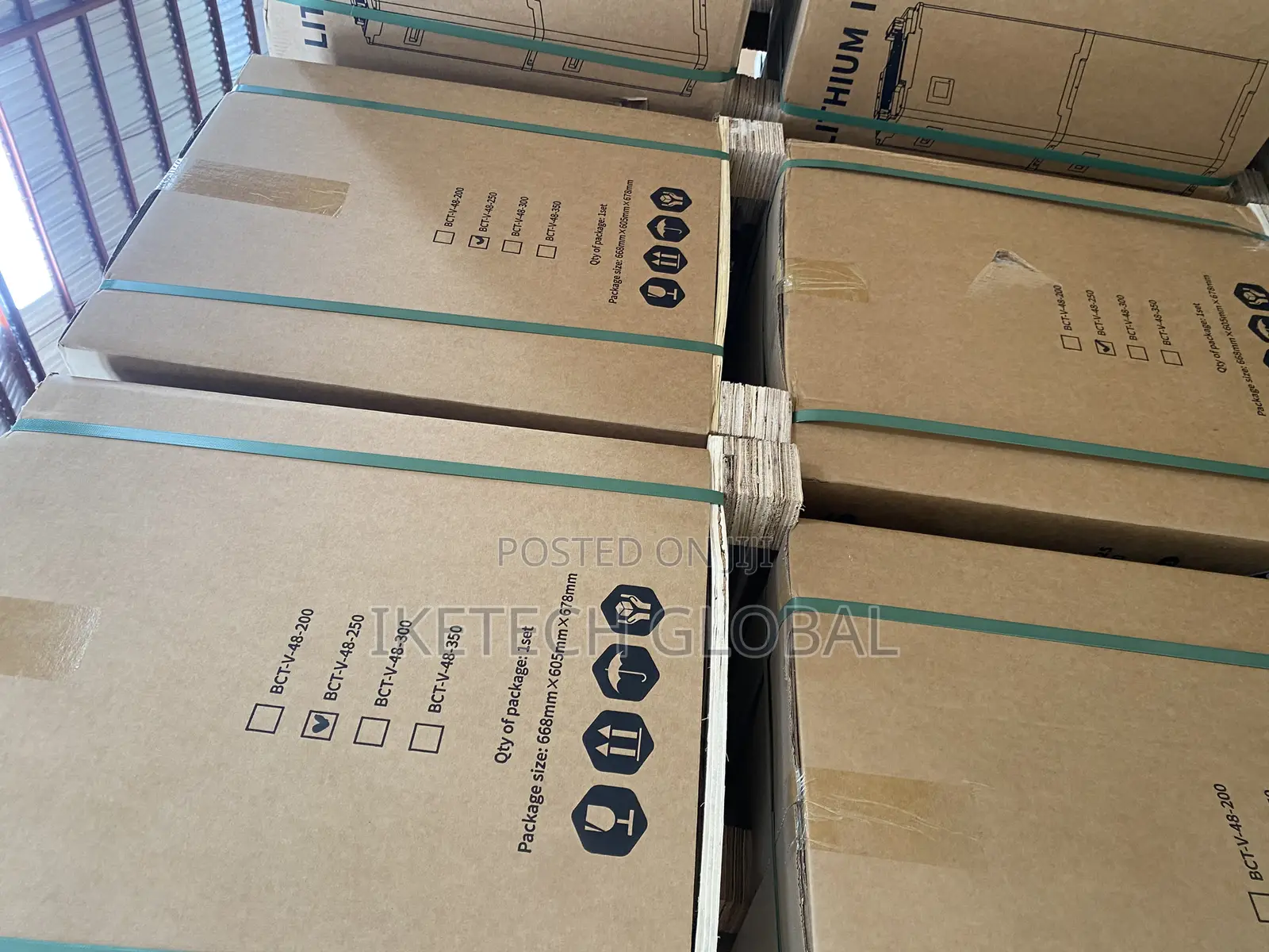 12.5kwh Blue Carbon Lithium Ion Battery Stackable