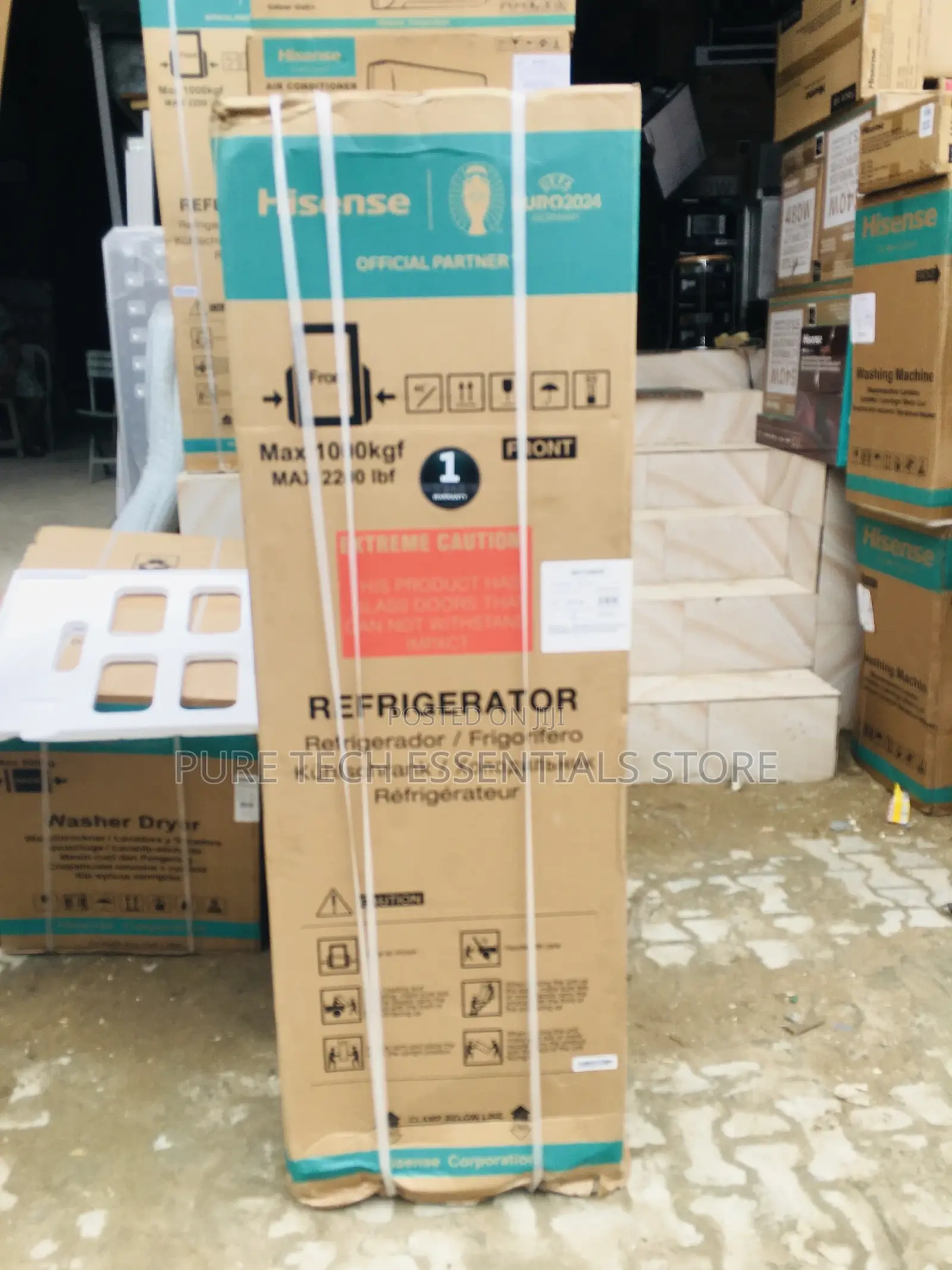 New Hisense Mirror Front Bottom Freezer Refrigerator 349dr
